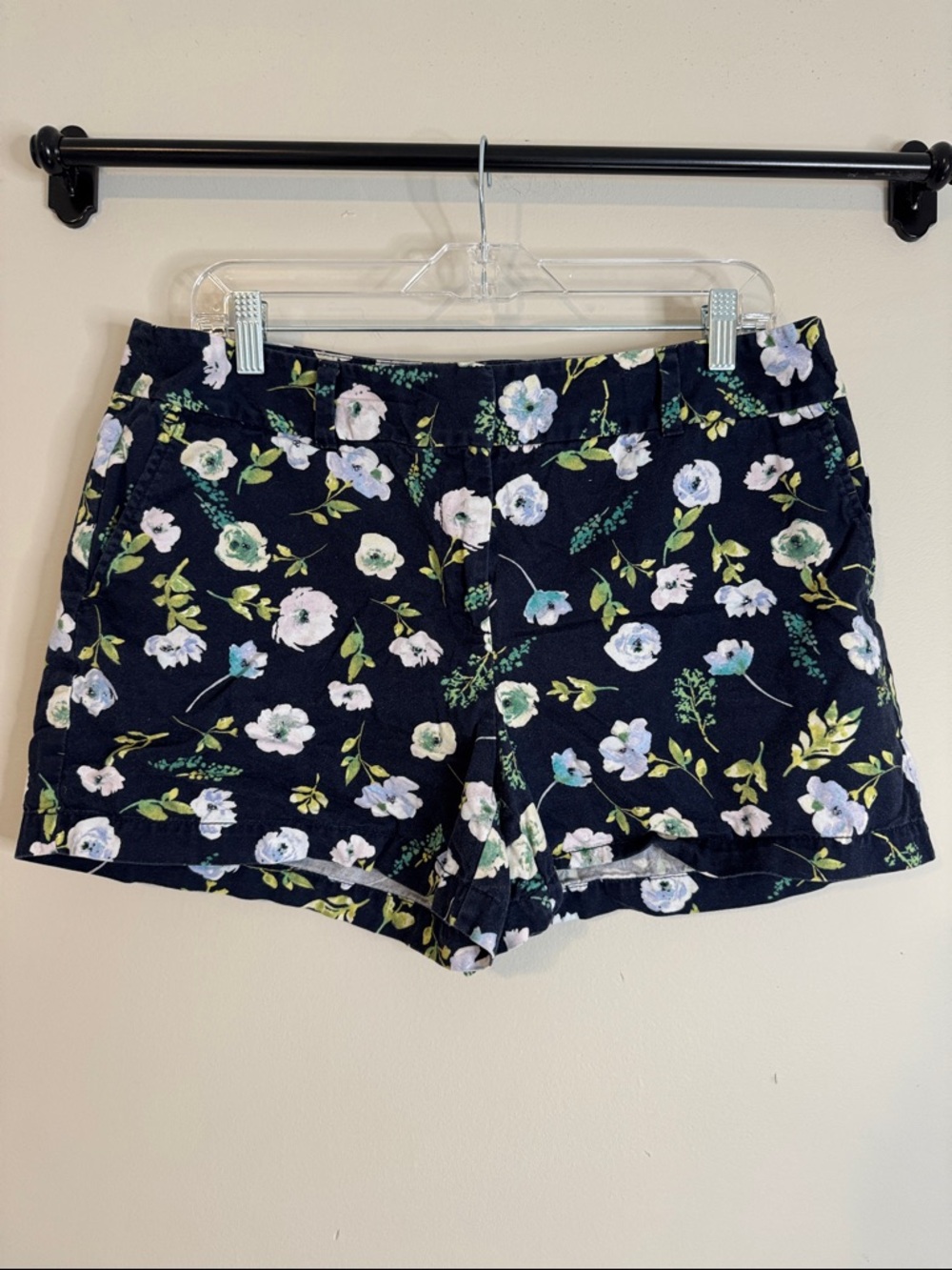 LOFT Navy Floral Cotton Blend 3.5” Shorts - 12